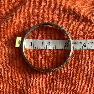 Faux gold hollow bangle